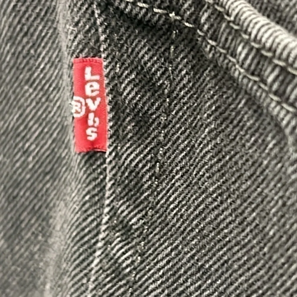 Levi’s Men’s 550 Relaxed Fit Black Jeans 42”W x 29”L